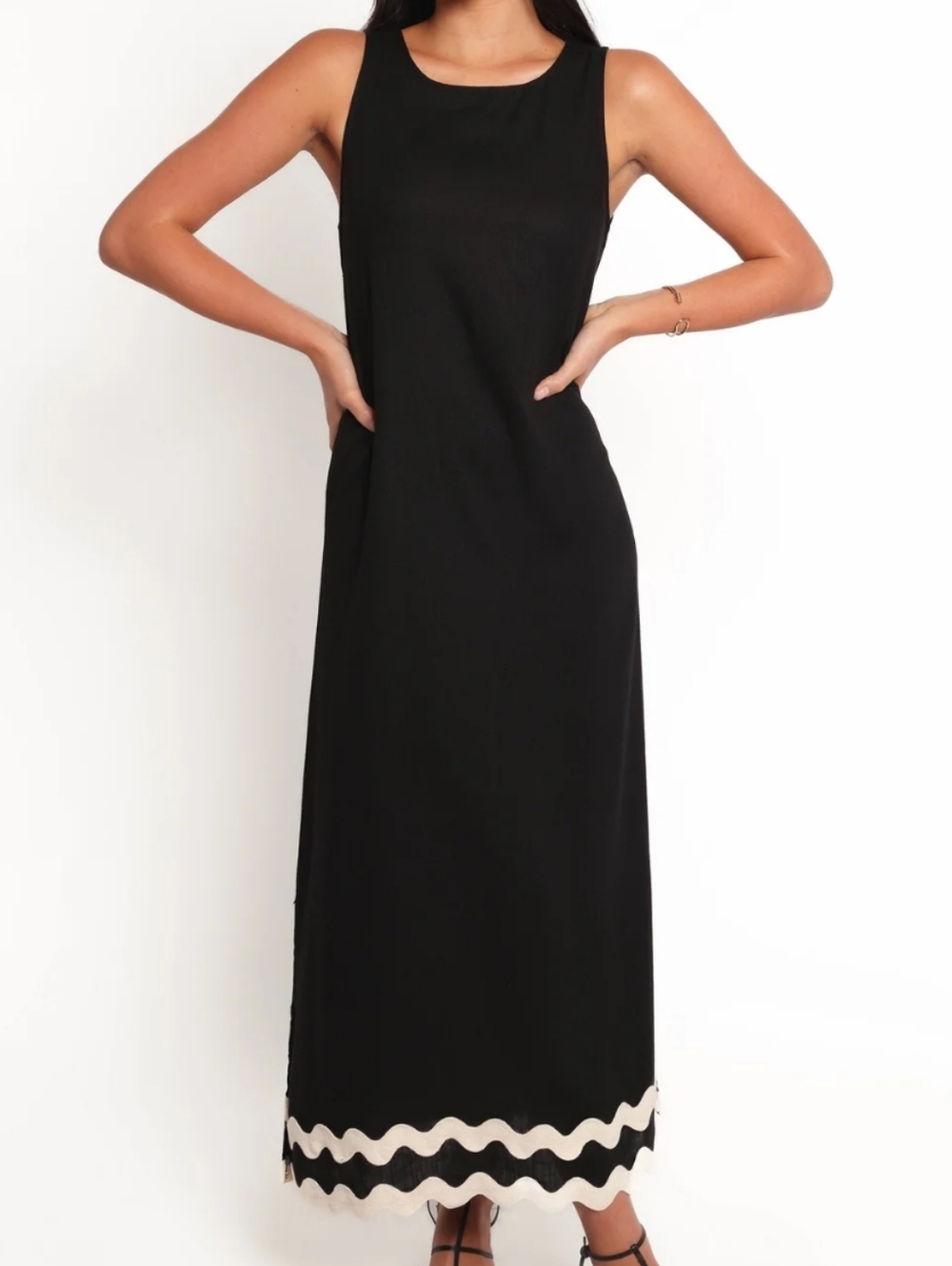 Petal & Pup Juno Maxi Dress - M